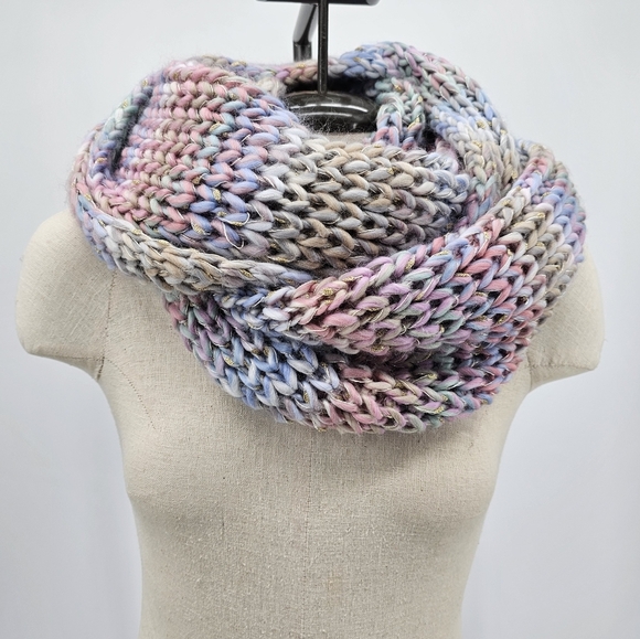 Pastel Ombre chunky Rainbow Knitted Infinity Scarf New - Picture 1 of 3
